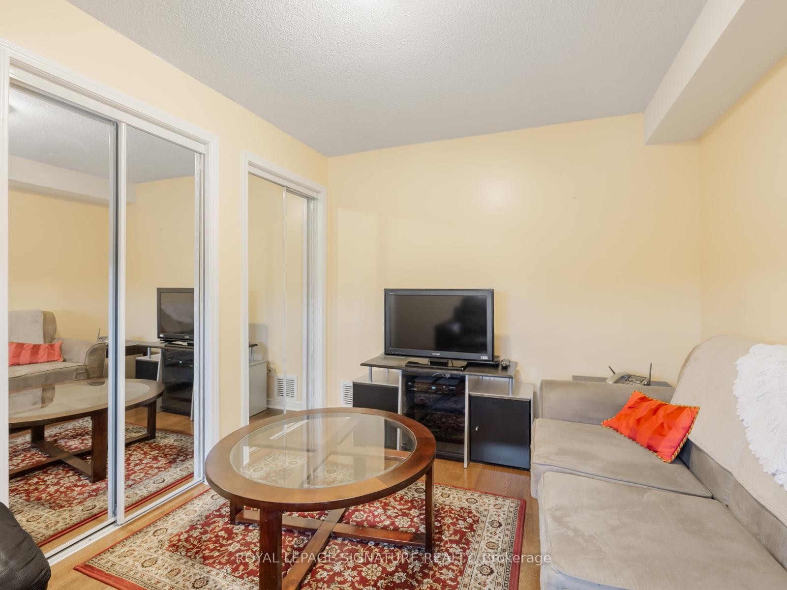 430-684 Warden Avenue, Toronto, ON - Indoor