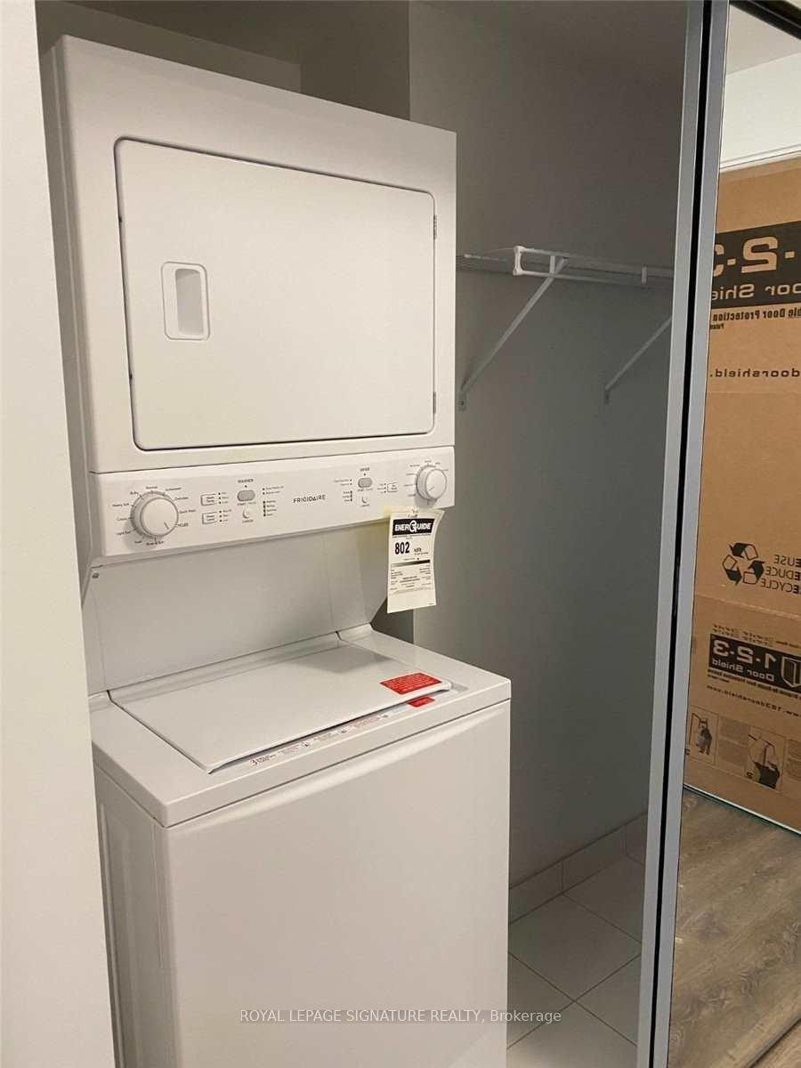 1504-30 Ordnance Street, Toronto, ON - Indoor Photo Showing Laundry Room
