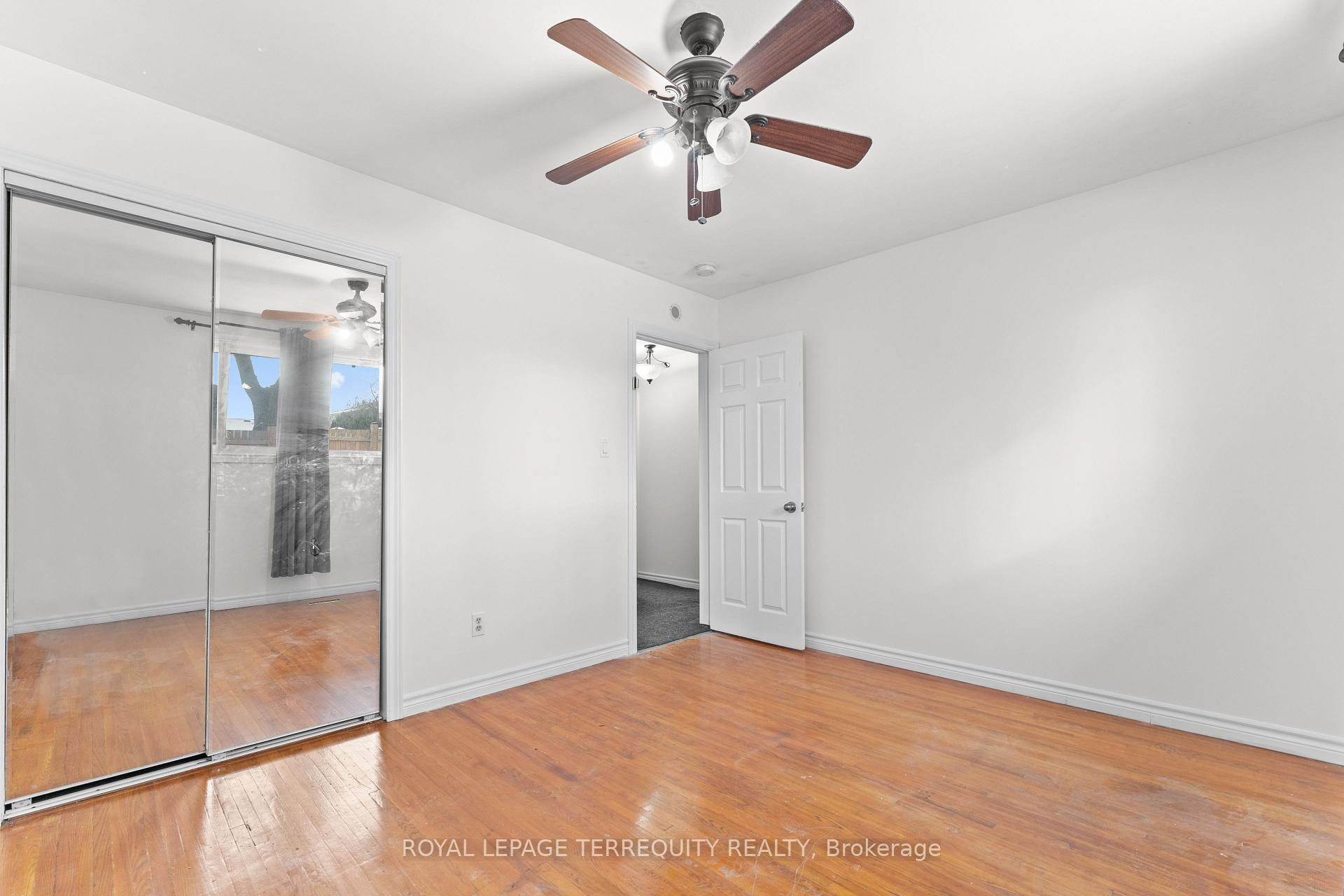 Main-683 Adelaide Street E, Oshawa, ON - Indoor Photo Showing Other Room