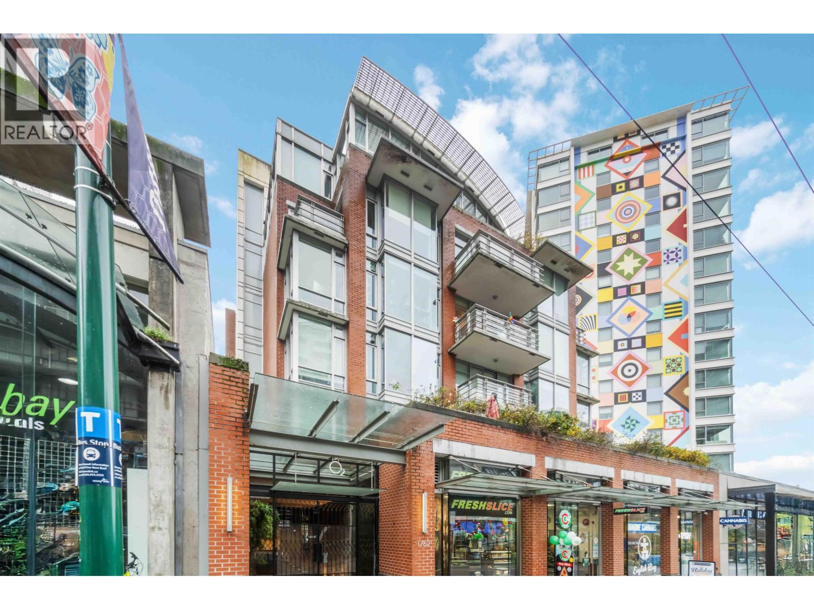 404 1762 Davie Street, Vancouver, BC - Outdoor