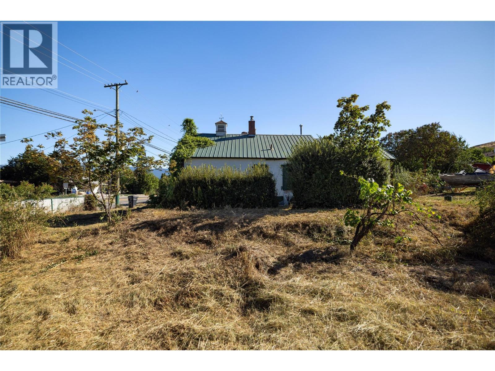 3902 Alexis Park Drive, Vernon, BC - Outdoor