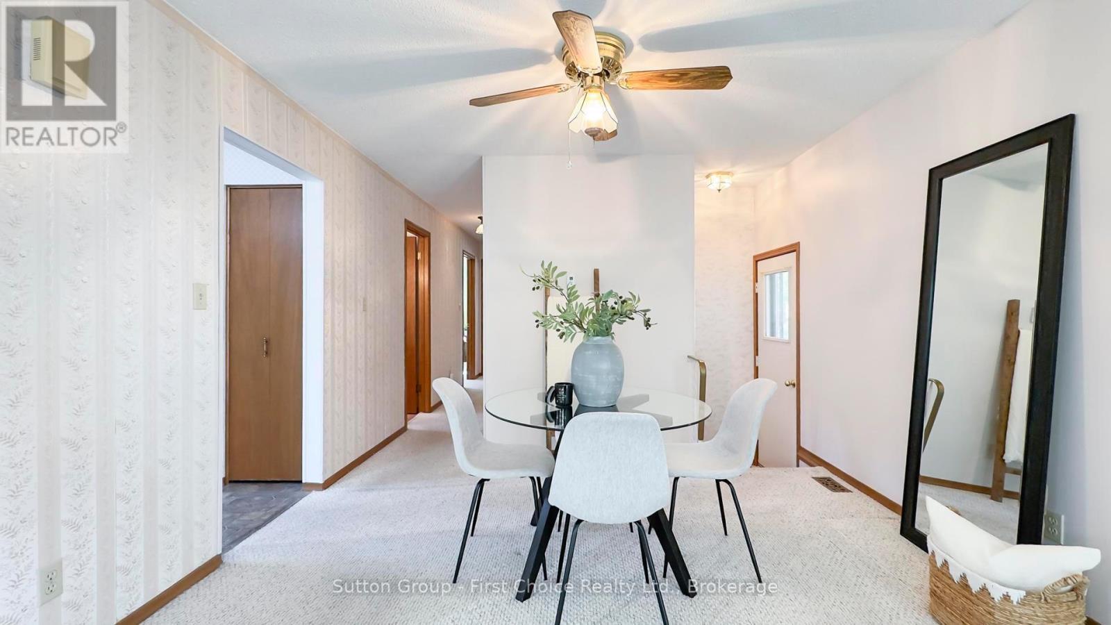 8 Dunsford Crescent, St. Marys, ON - Indoor Photo Showing Dining Room