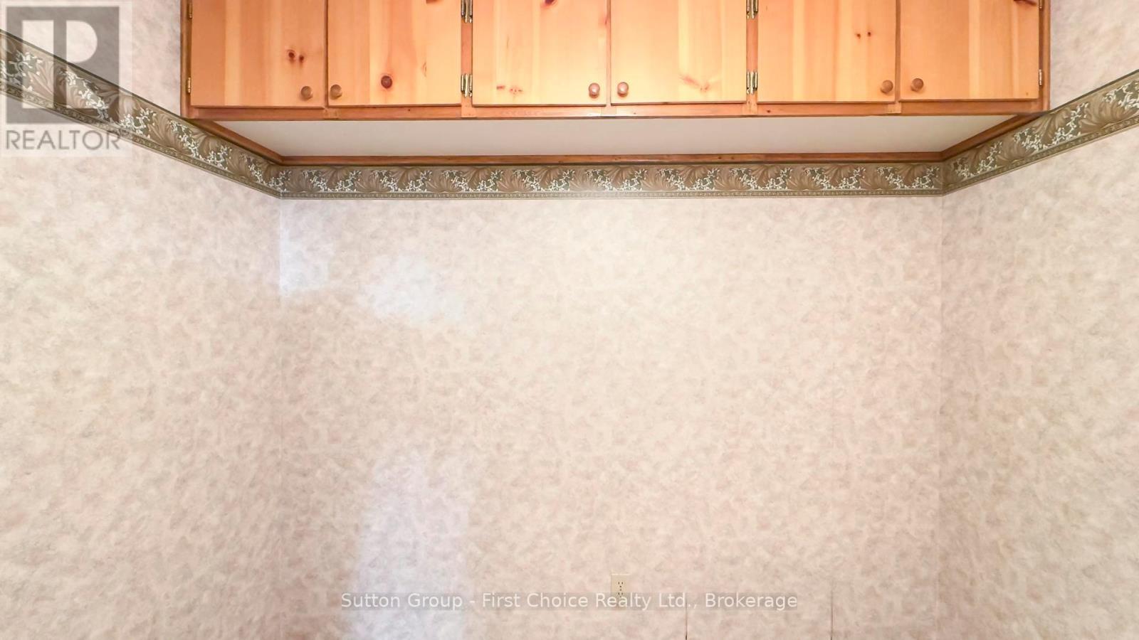 8 Dunsford Crescent, St. Marys, ON - Indoor Photo Showing Other Room