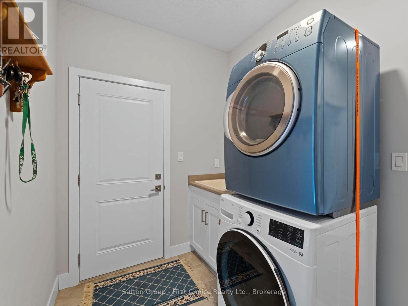34 Yost Court, Perth East (Milverton), ON - Indoor Photo Showing Laundry Room