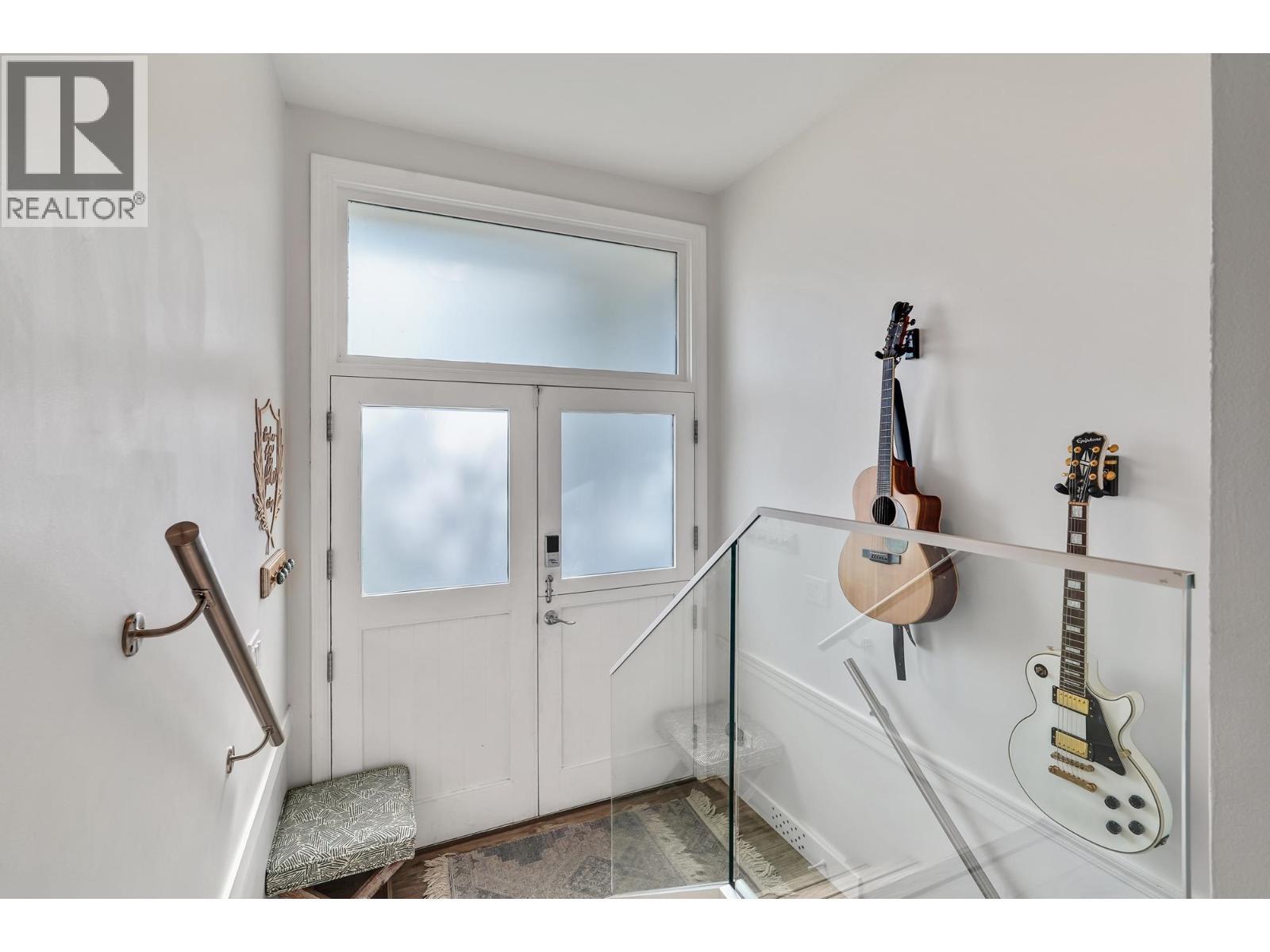 1340 Lorilawn Court, Burnaby, BC - Indoor Photo Showing Other Room