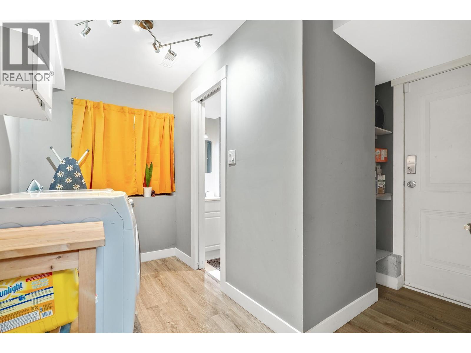 1340 Lorilawn Court, Burnaby, BC - Indoor Photo Showing Other Room