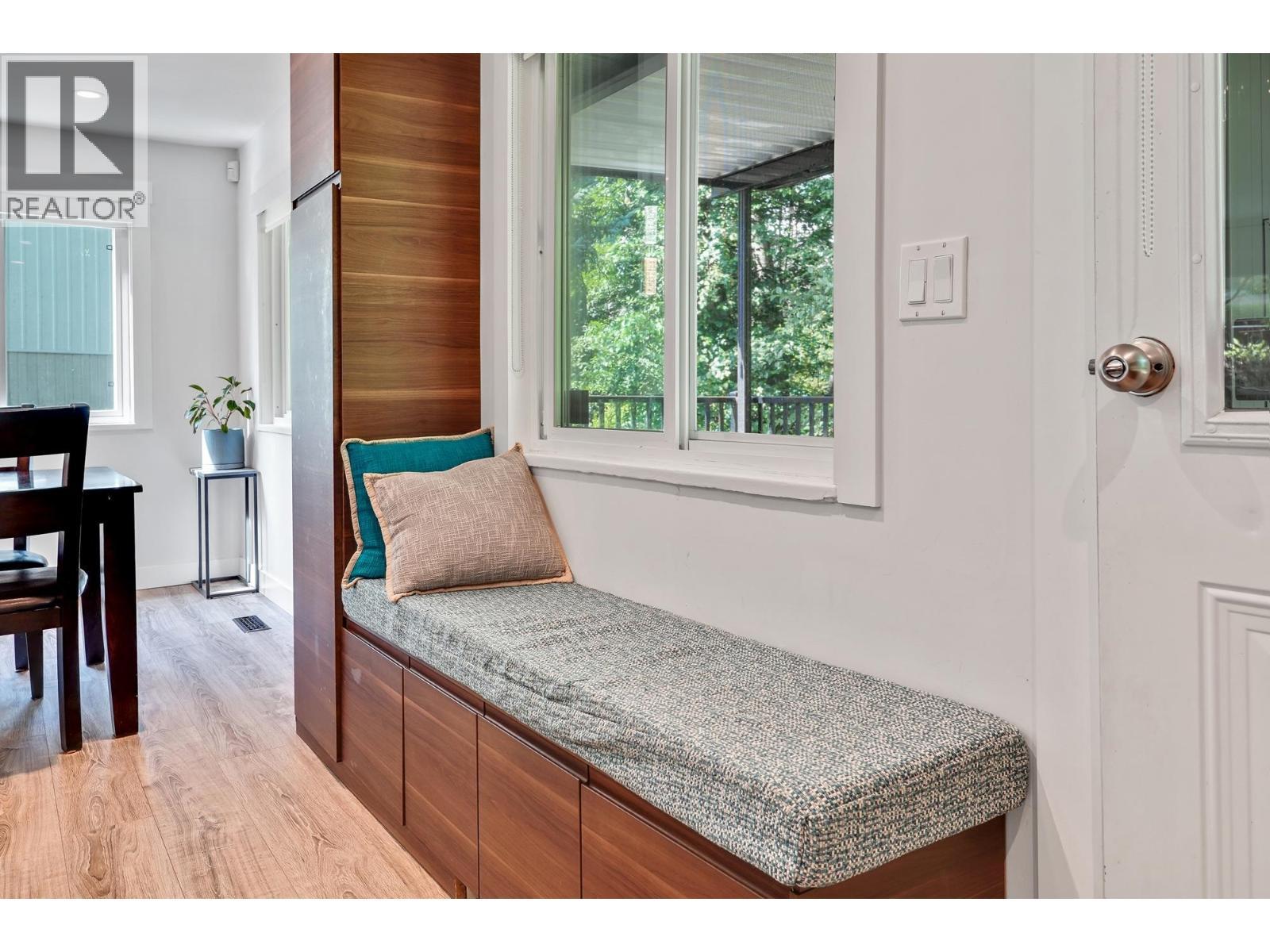 1340 Lorilawn Court, Burnaby, BC - Indoor