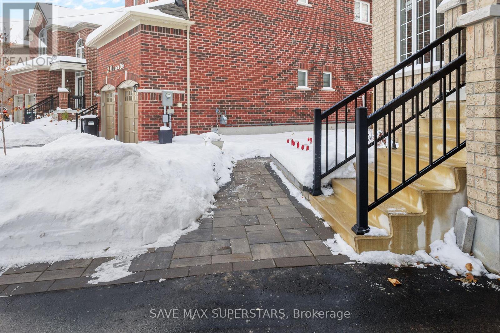 30 Westminster Circle, Barrie, ON