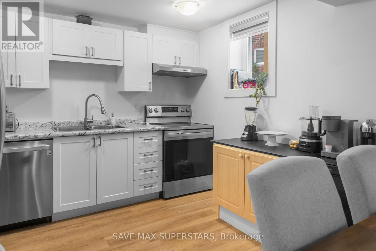 30 Westminster Circle, Barrie, ON