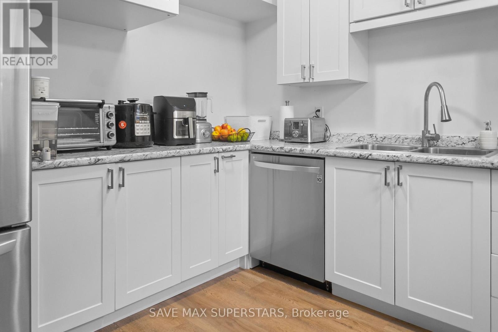 30 Westminster Circle, Barrie, ON