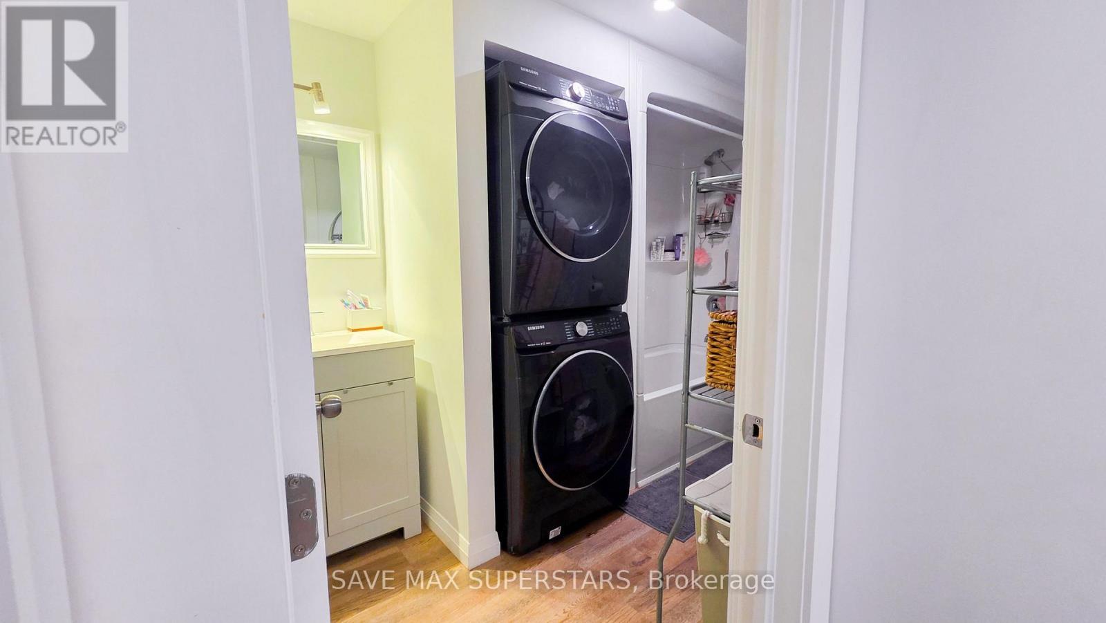 30 Westminster Circle, Barrie, ON