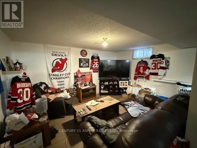 394 Mcgee Street E, Pembroke, ON - Indoor