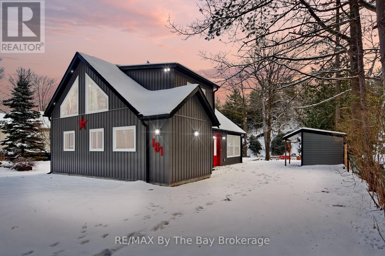 181 Knox Road E, Wasaga Beach, ON - Outdoor With Exterior