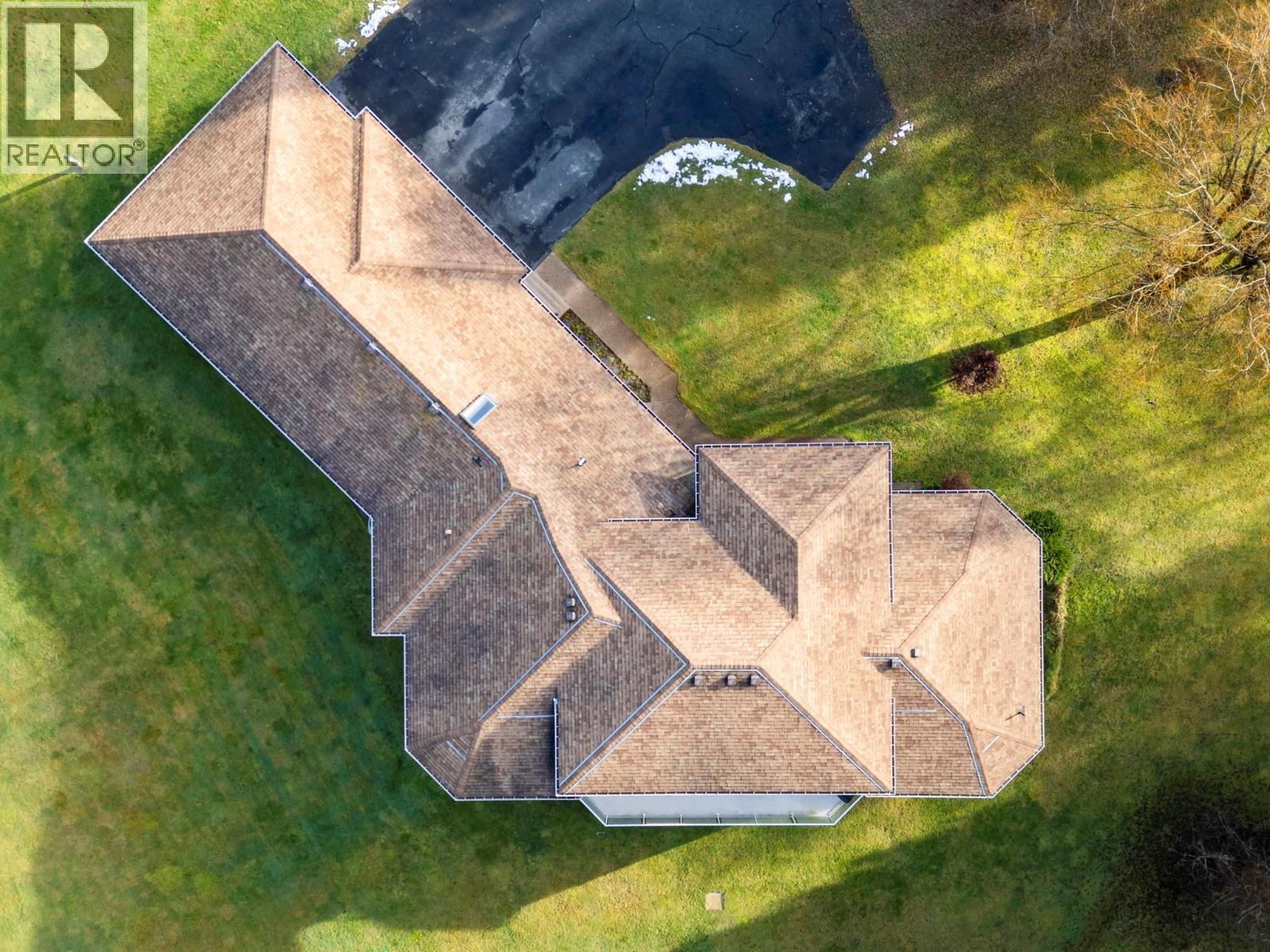 1200 Trans Canada Highway, Sicamous, BC - Outdoor