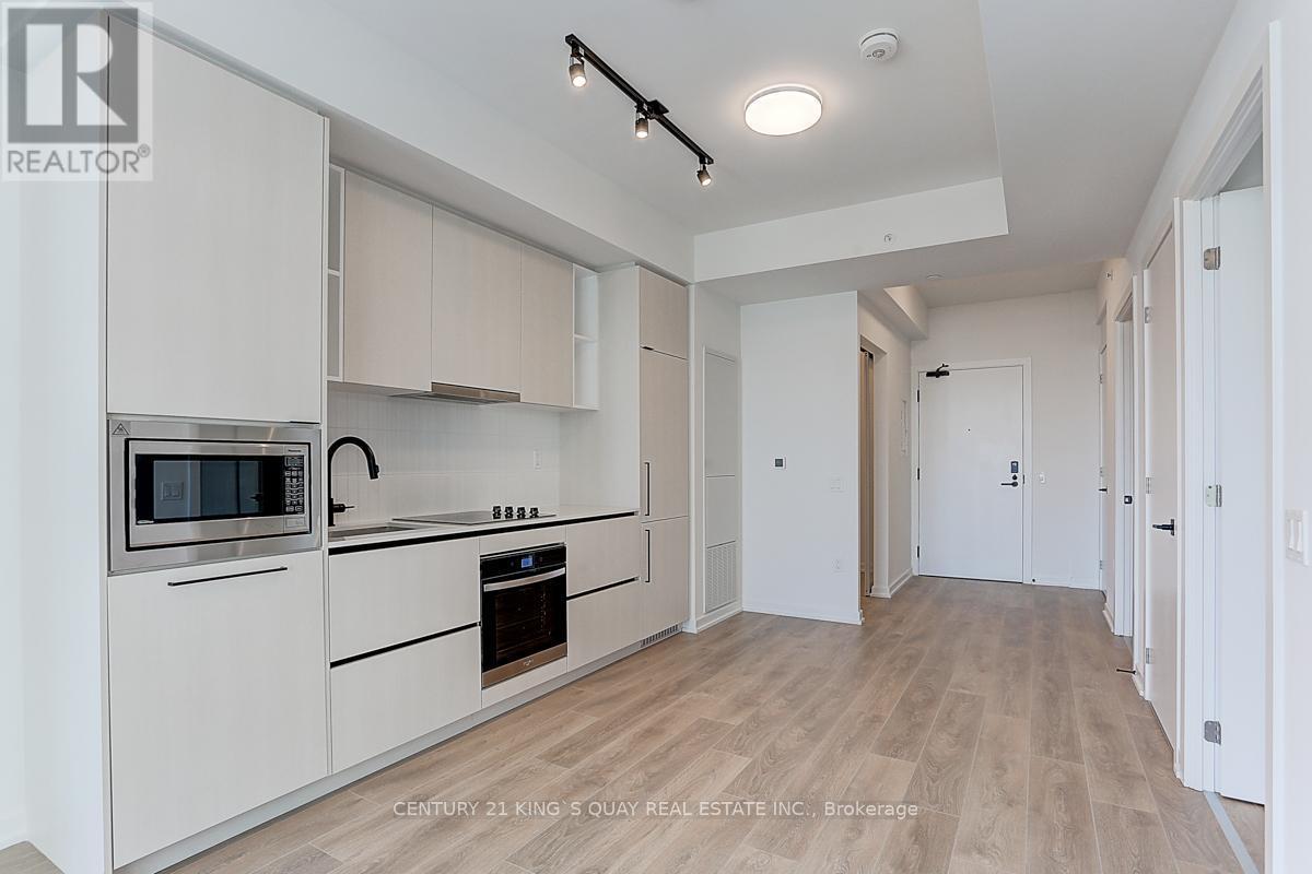 2008 - 10 Graphophone Grove, Toronto, ON - Indoor Photo Showing Other Room