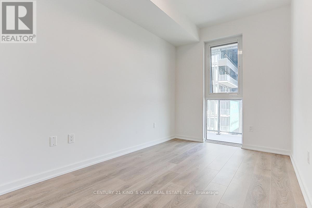 2008 - 10 Graphophone Grove, Toronto, ON - Indoor Photo Showing Other Room