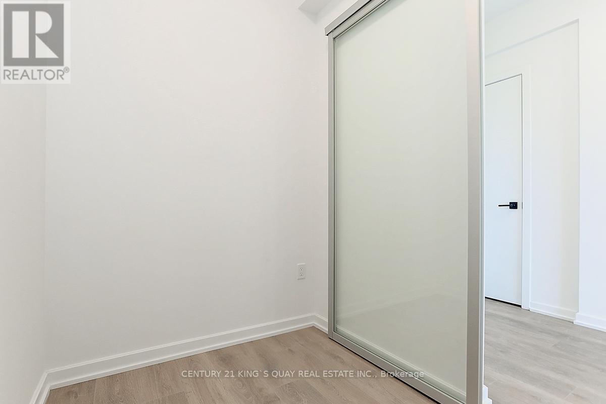 2008 - 10 Graphophone Grove, Toronto, ON - Indoor Photo Showing Other Room