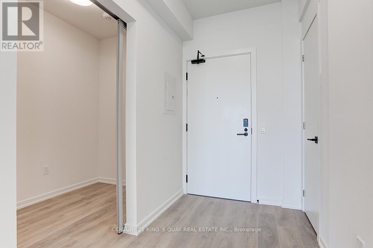 2008 - 10 Graphophone Grove, Toronto, ON - Indoor Photo Showing Other Room