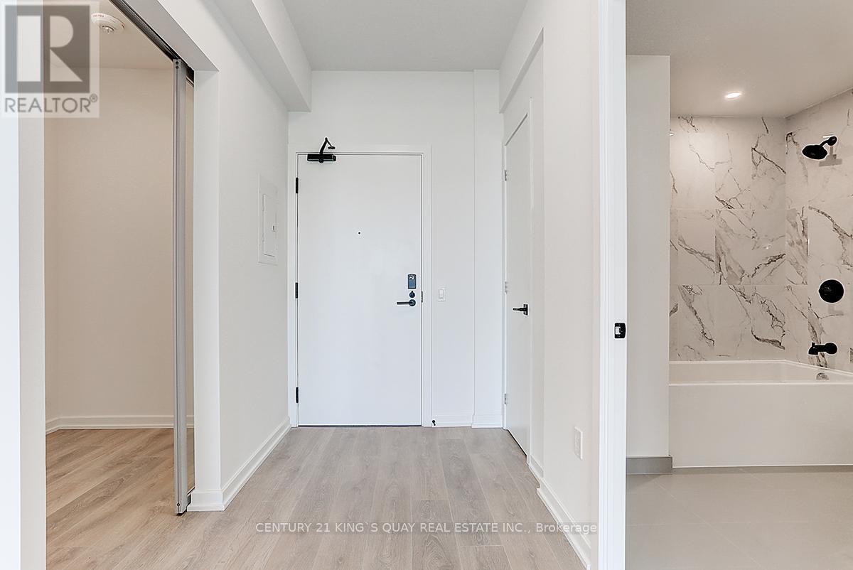 2008 - 10 Graphophone Grove, Toronto, ON - Indoor Photo Showing Other Room