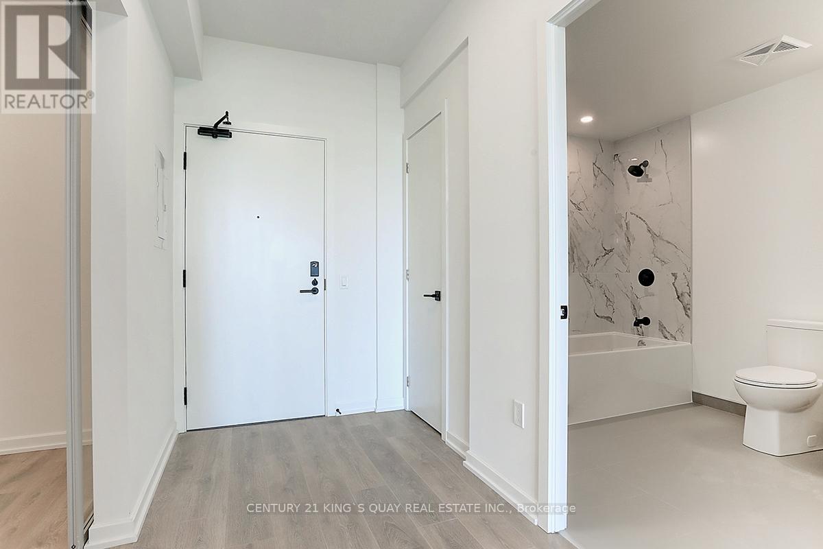 2008 - 10 Graphophone Grove, Toronto, ON - Indoor