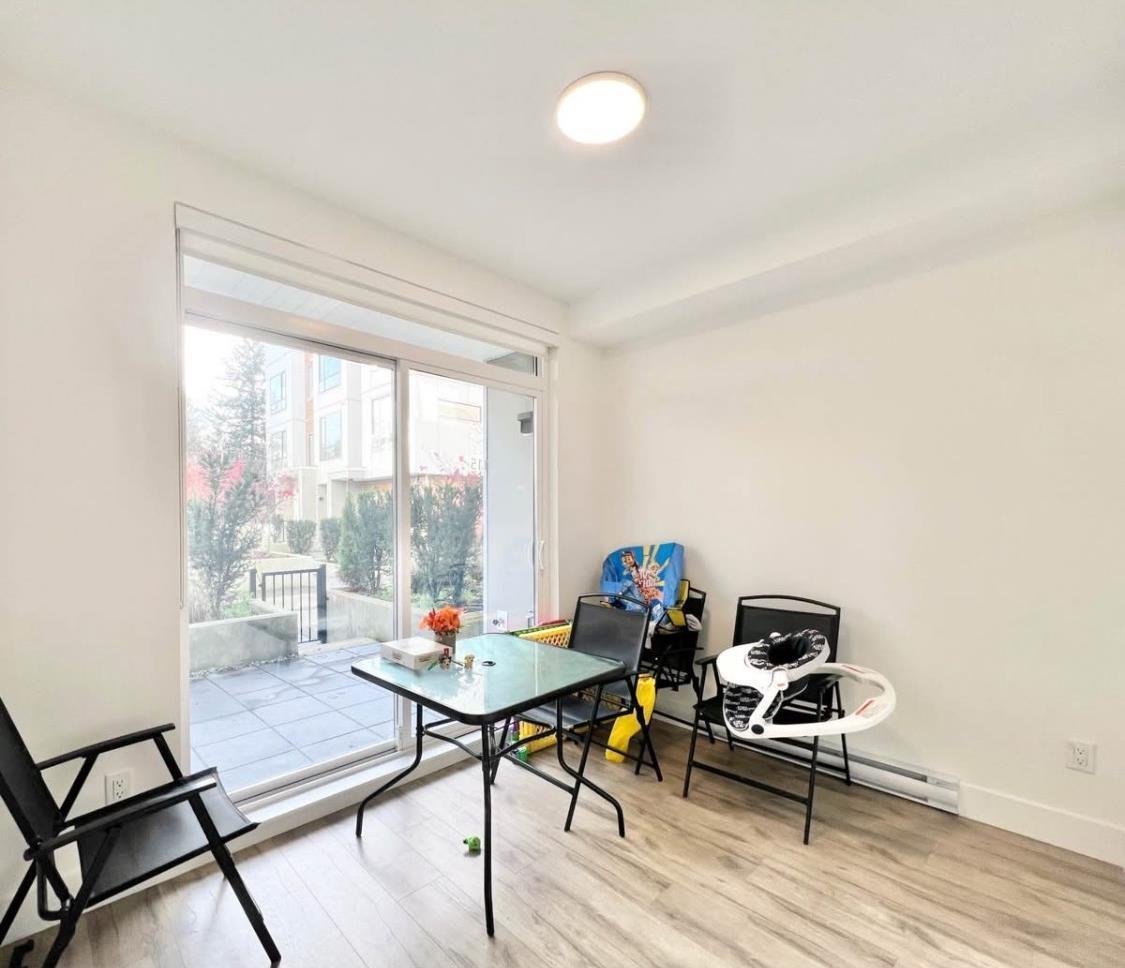 6338 King George Boulevard, Surrey, BC - Indoor