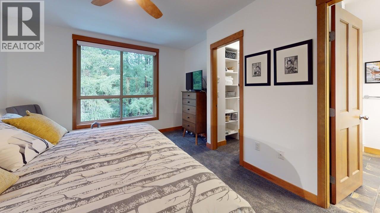 17 1530 Tynebridge Lane, Whistler, BC - Indoor Photo Showing Bedroom