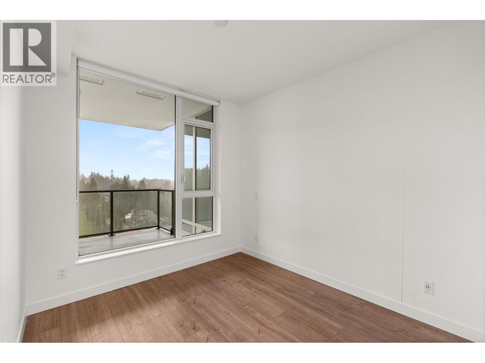 1904 585 Austin Avenue, Coquitlam, BC - Indoor Photo Showing Other Room