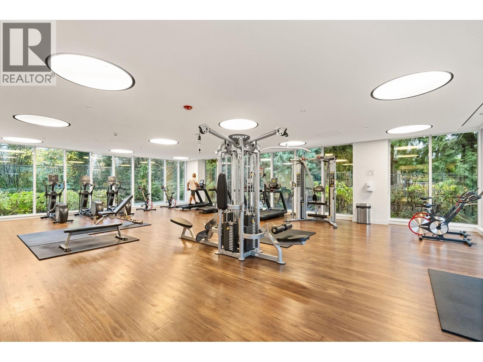 1904 585 Austin Avenue, Coquitlam, BC - Indoor Photo Showing Gym Room