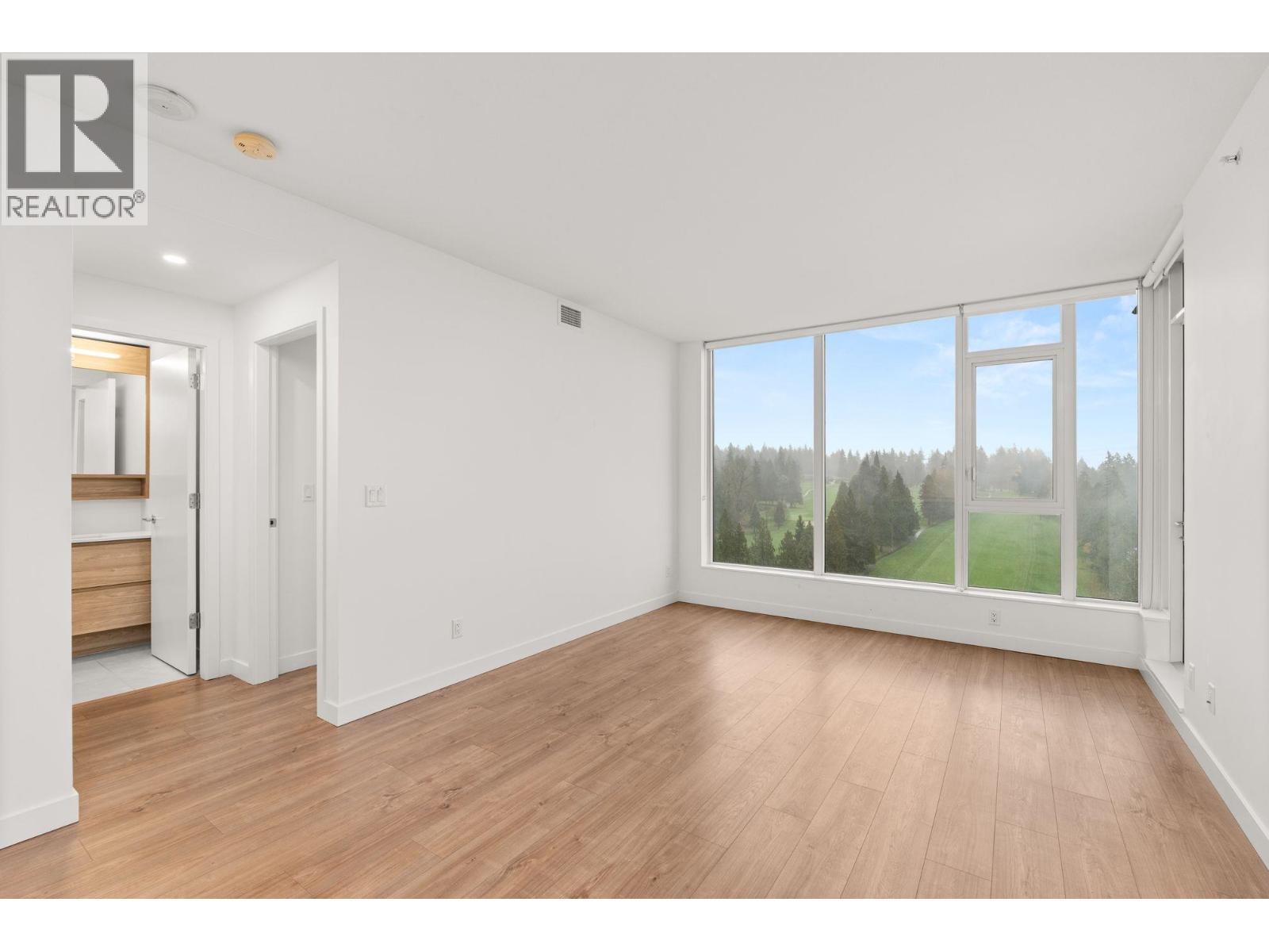 1904 585 Austin Avenue, Coquitlam, BC - Indoor Photo Showing Other Room