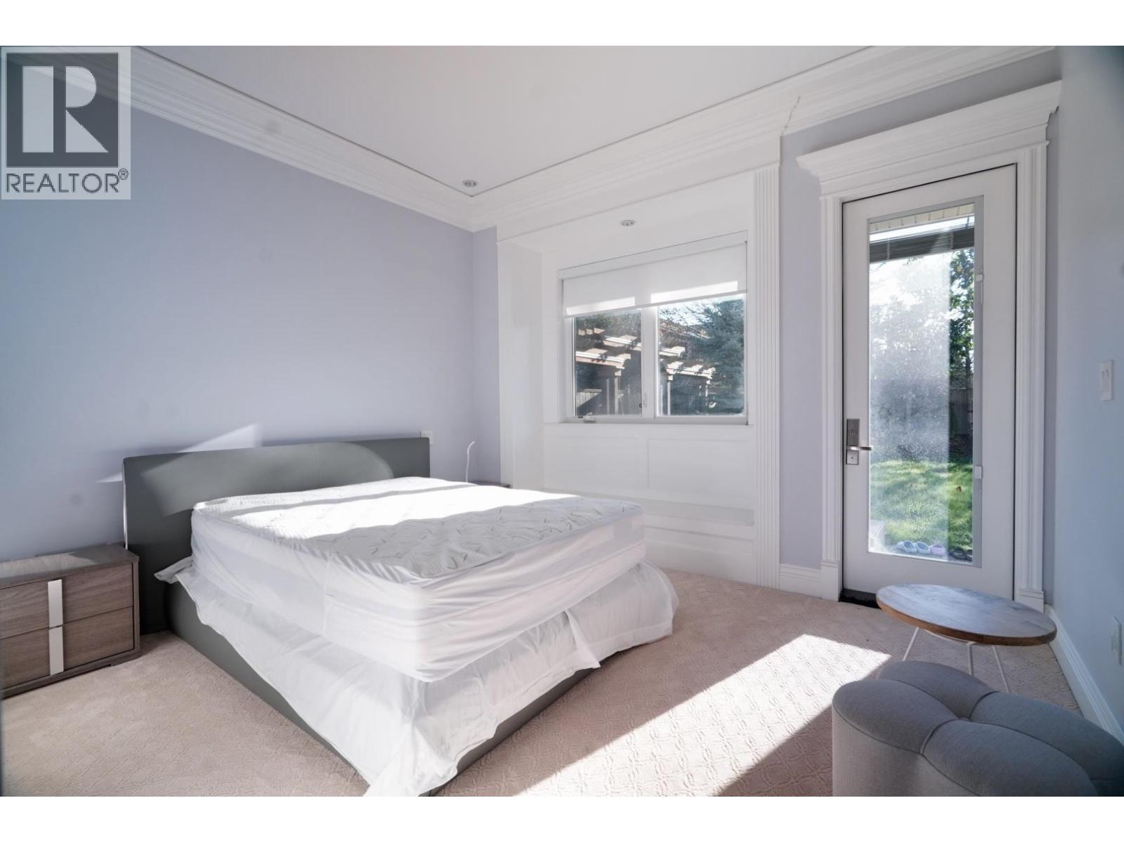 9591 Bates Road, Richmond, BC - Indoor Photo Showing Bedroom