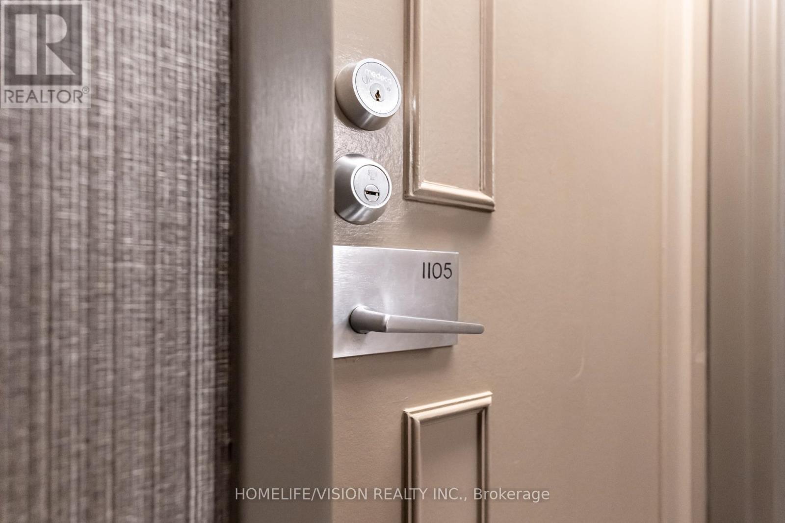 1105 - 75 Wynford Heights Crescent, Toronto, ON -