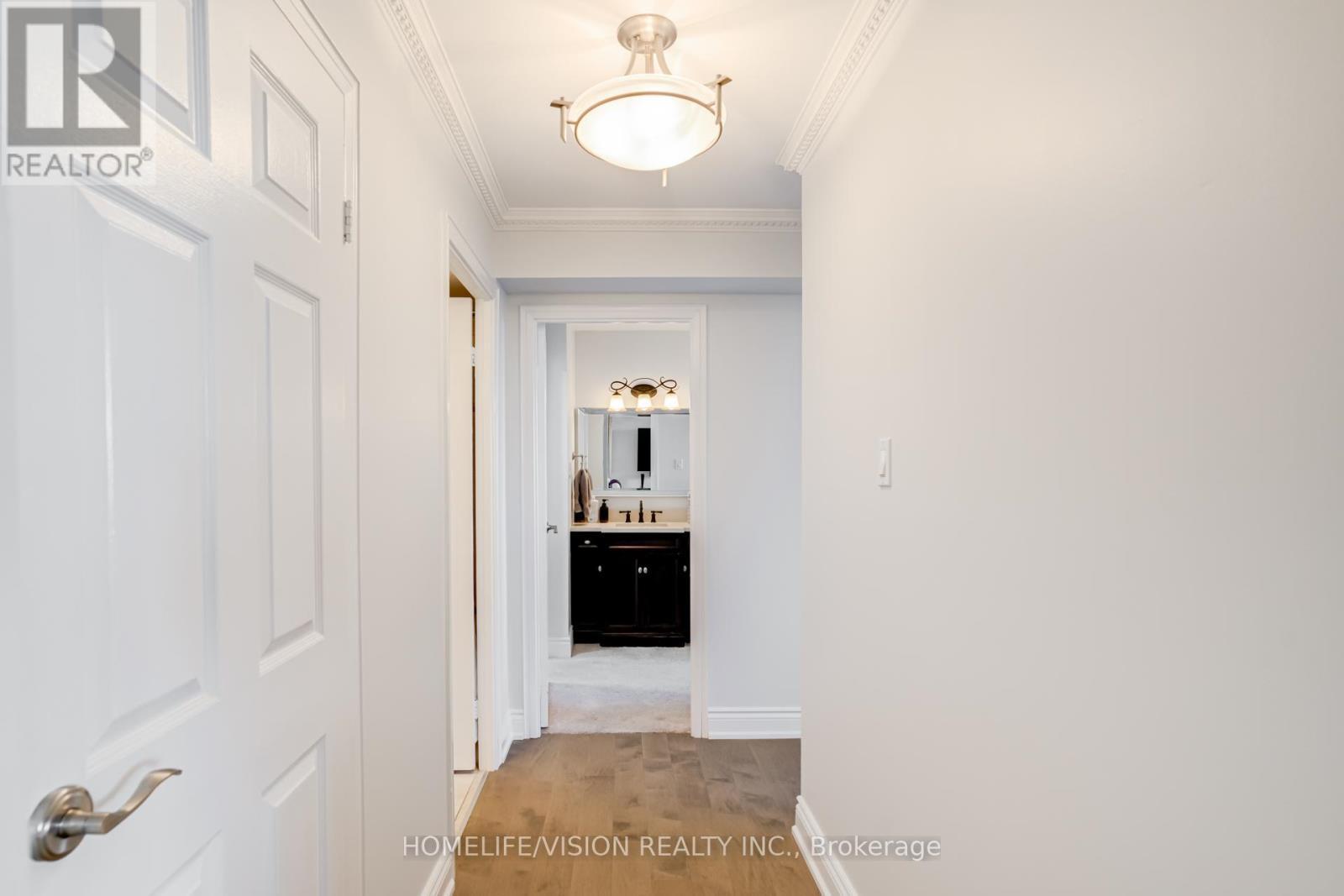 1105 - 75 Wynford Heights Crescent, Toronto, ON - Indoor Photo Showing Other Room