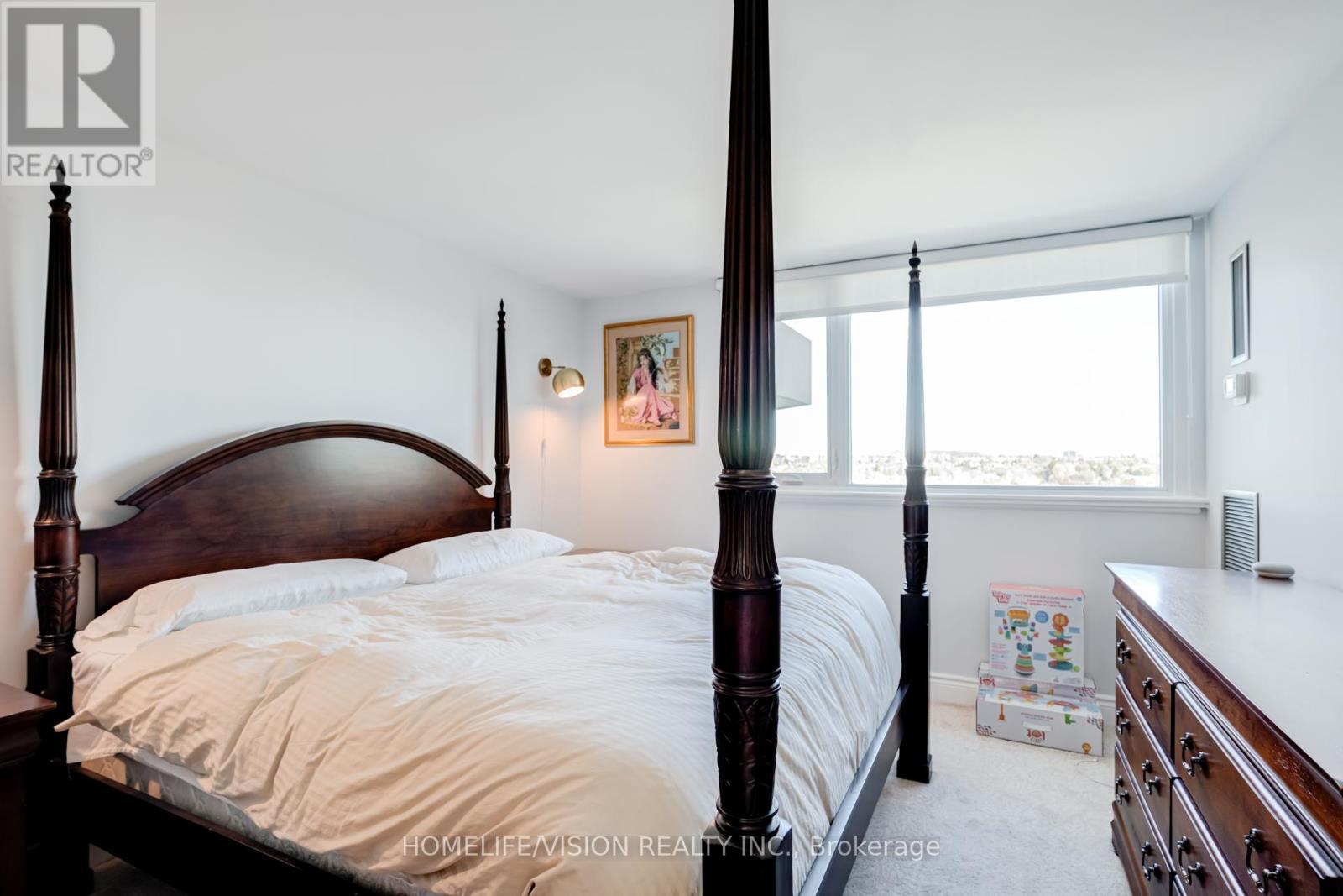 1105 - 75 Wynford Heights Crescent, Toronto, ON - Indoor Photo Showing Bedroom