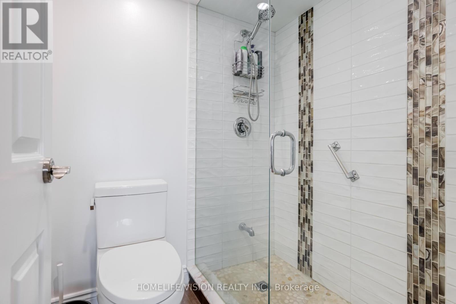 1105 - 75 Wynford Heights Crescent, Toronto, ON - Indoor Photo Showing Bathroom