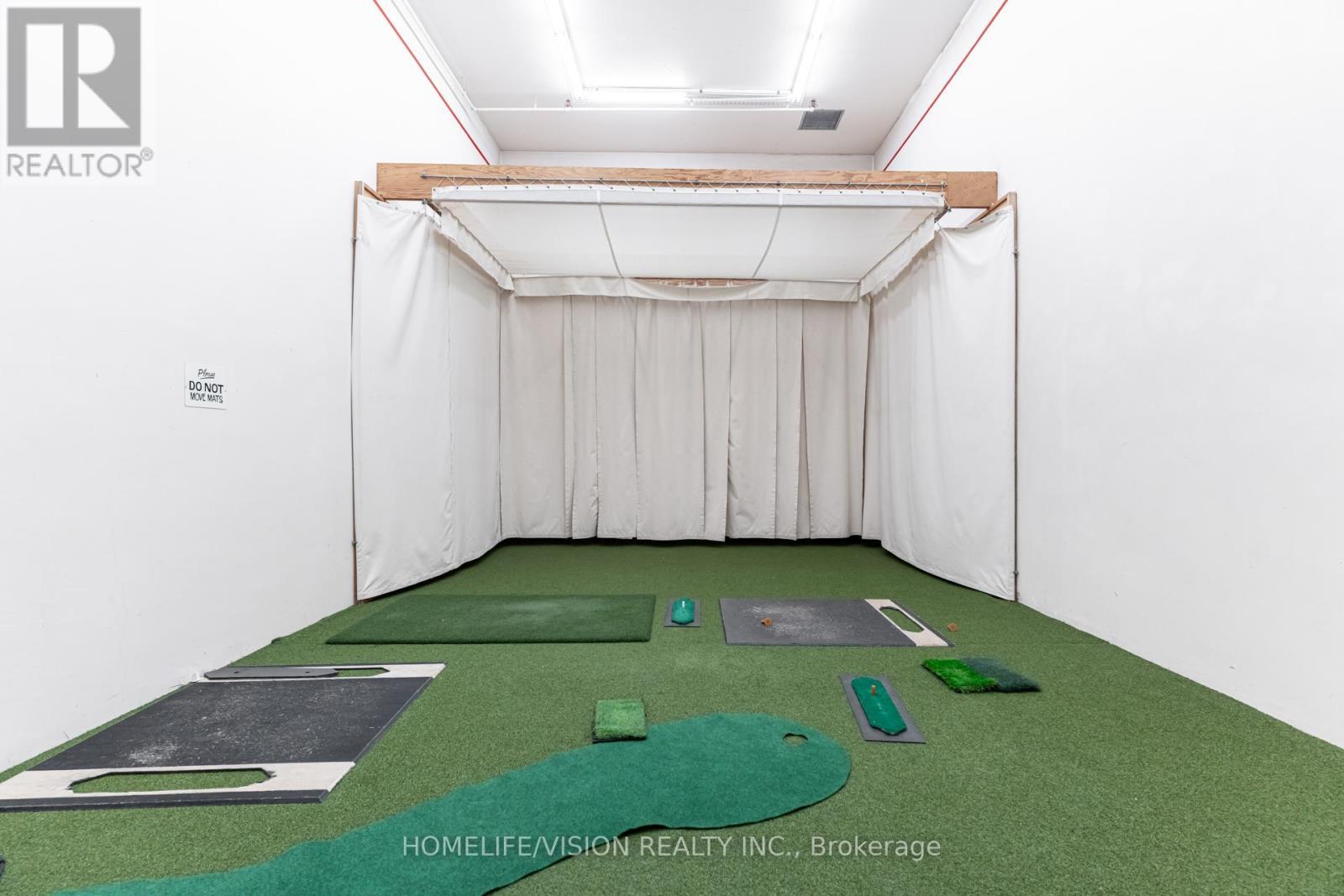 1105 - 75 Wynford Heights Crescent, Toronto, ON - Indoor Photo Showing Other Room