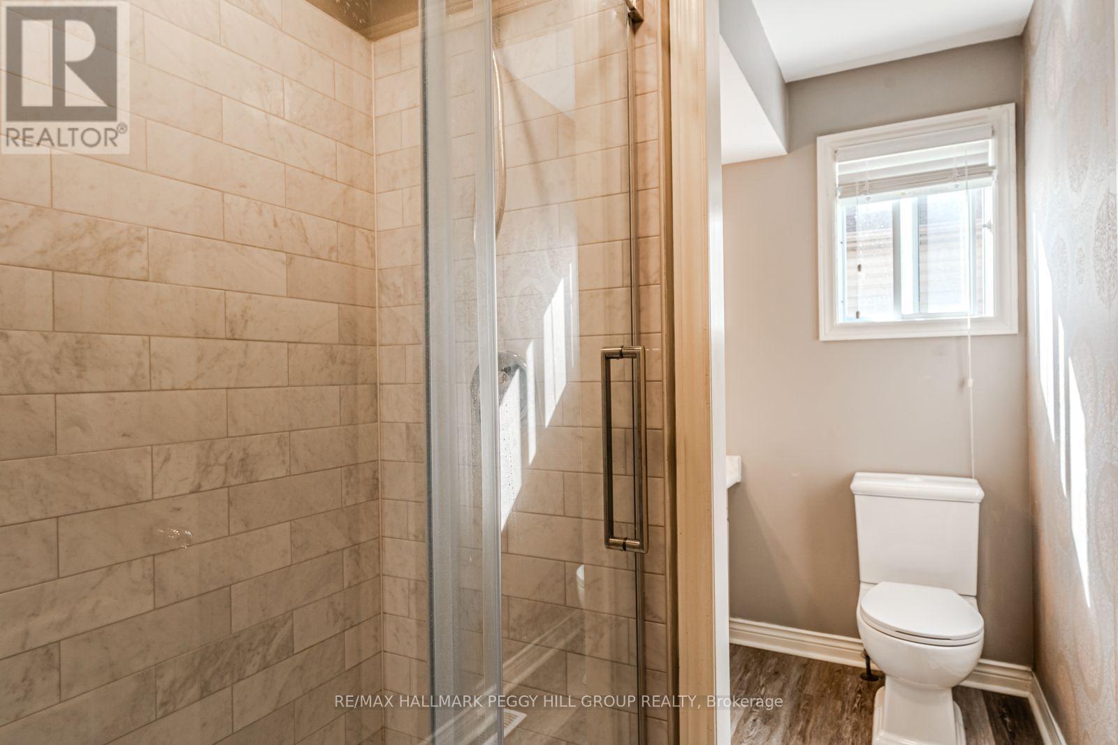 239 Simcoe Street, Clearview, ON - Indoor Photo Showing Bathroom