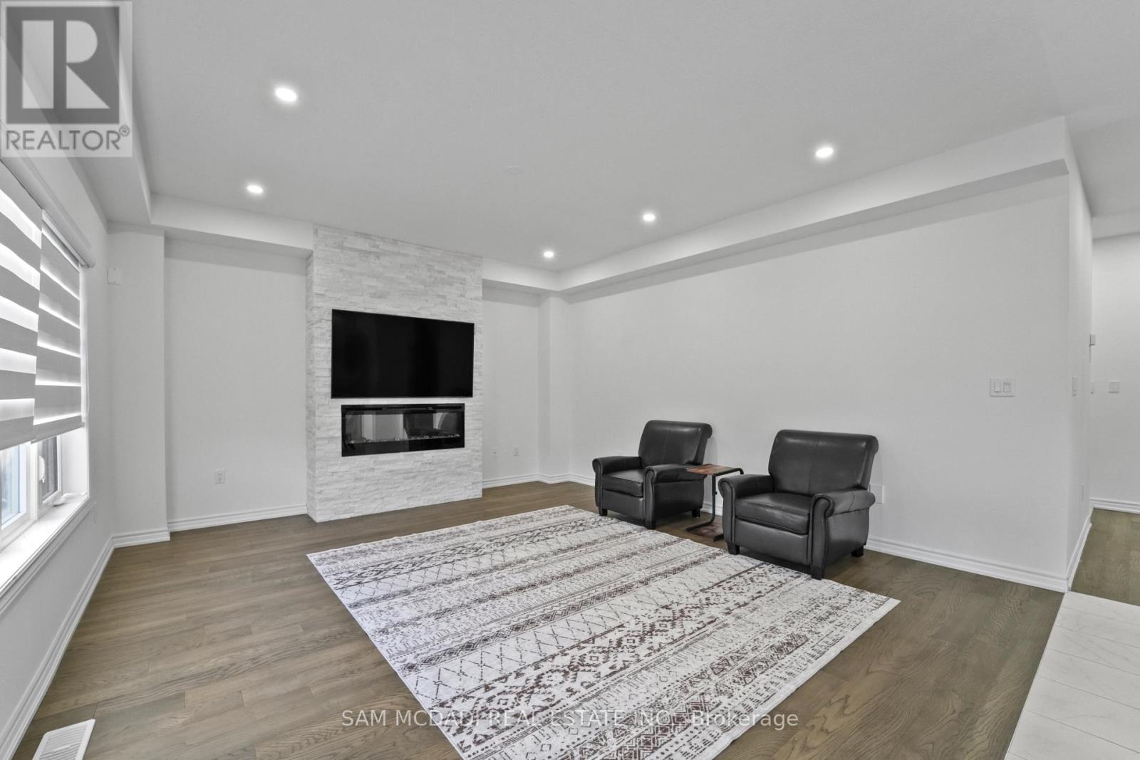 Upper - 4008 Highland Park Drive, Lincoln, ON - Indoor