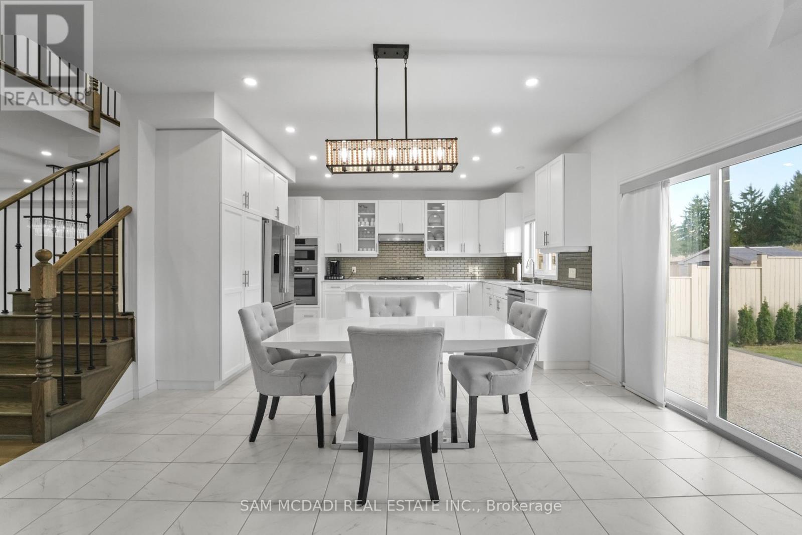 Upper - 4008 Highland Park Drive, Lincoln, ON - Indoor