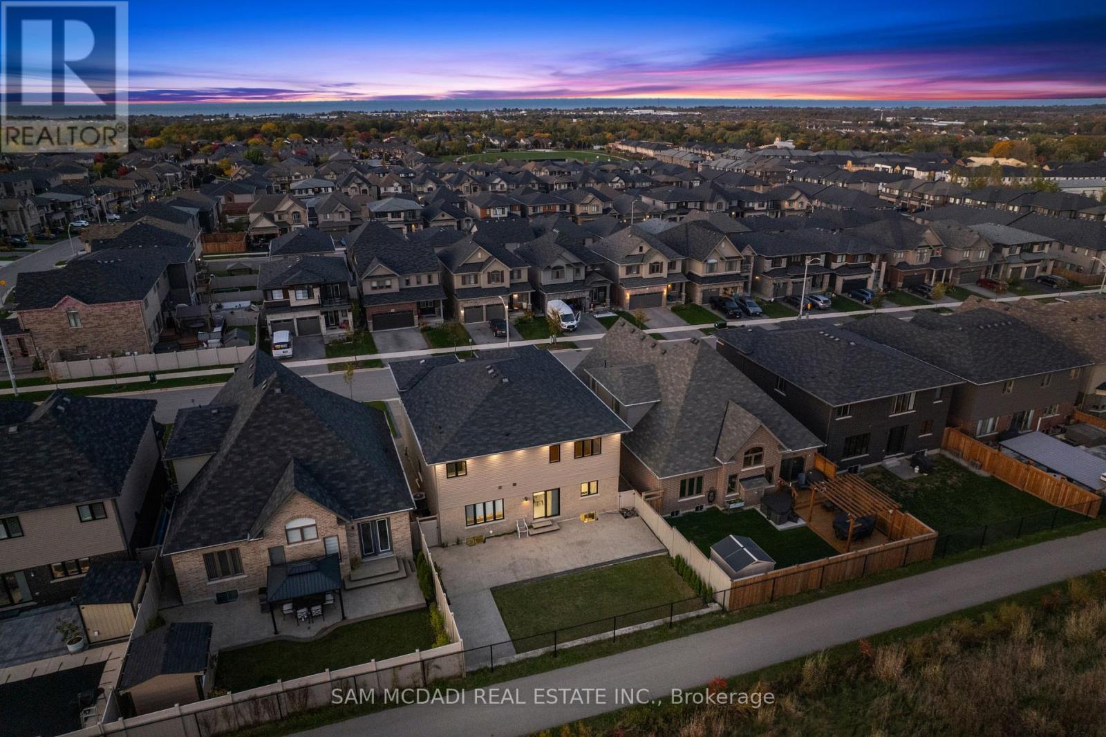 Upper - 4008 Highland Park Drive, Lincoln, ON - Outdoor With View