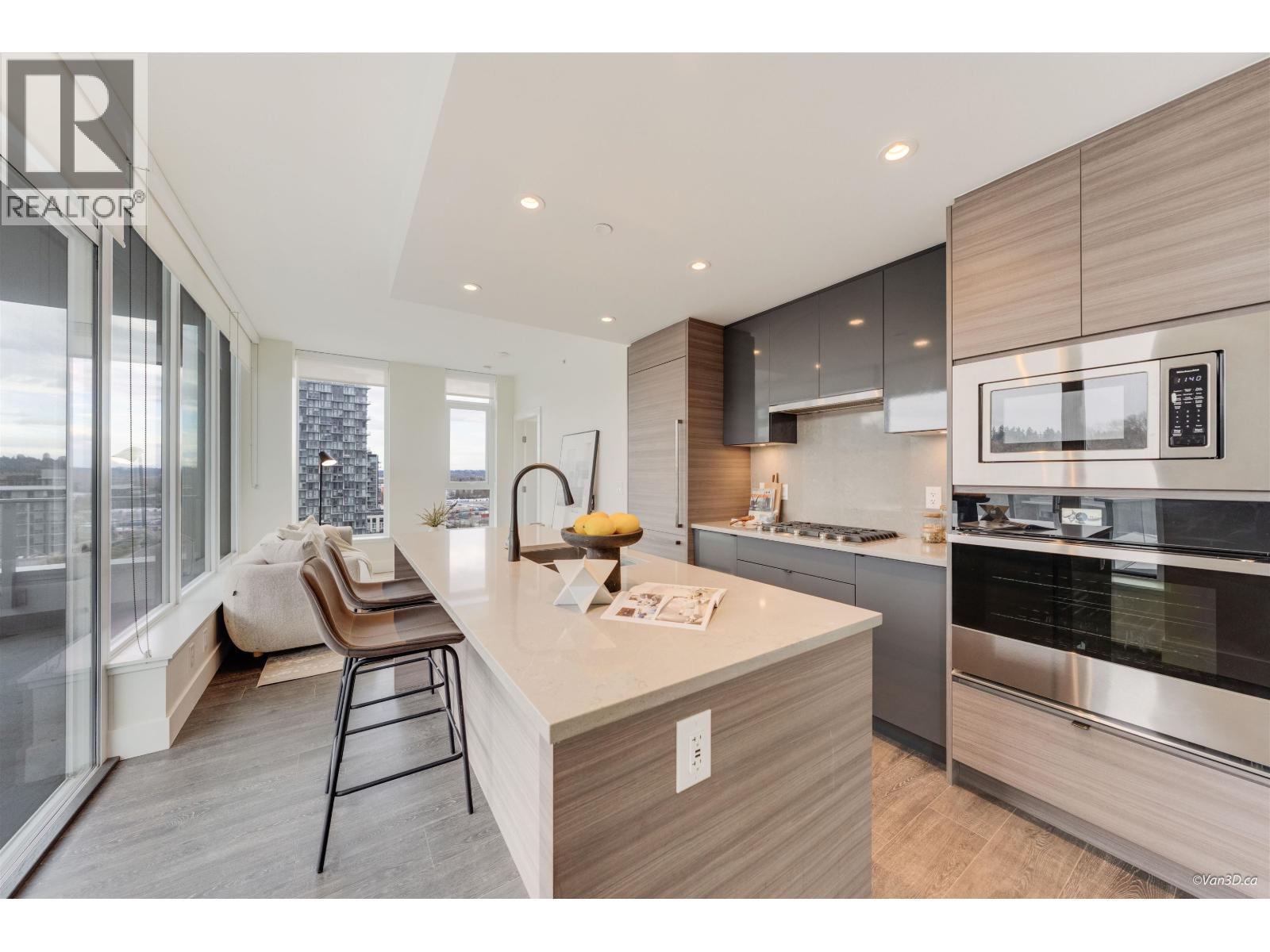 1307 3438 Sawmill Crescent, Vancouver, BC - Indoor Photo Showing Kitchen With Upgraded Kitchen