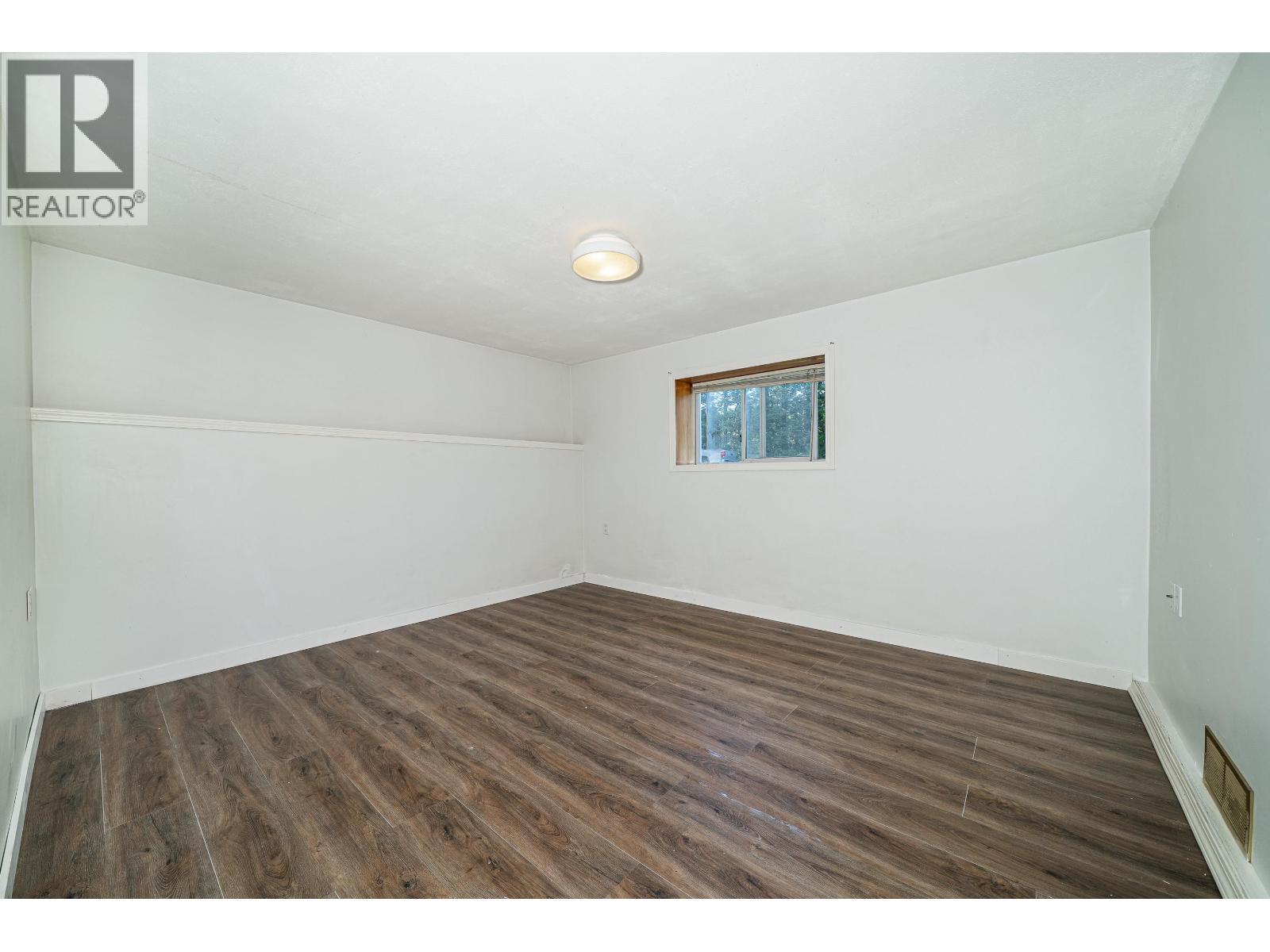 432 W 25Th Street, North Vancouver, BC - Indoor Photo Showing Other Room