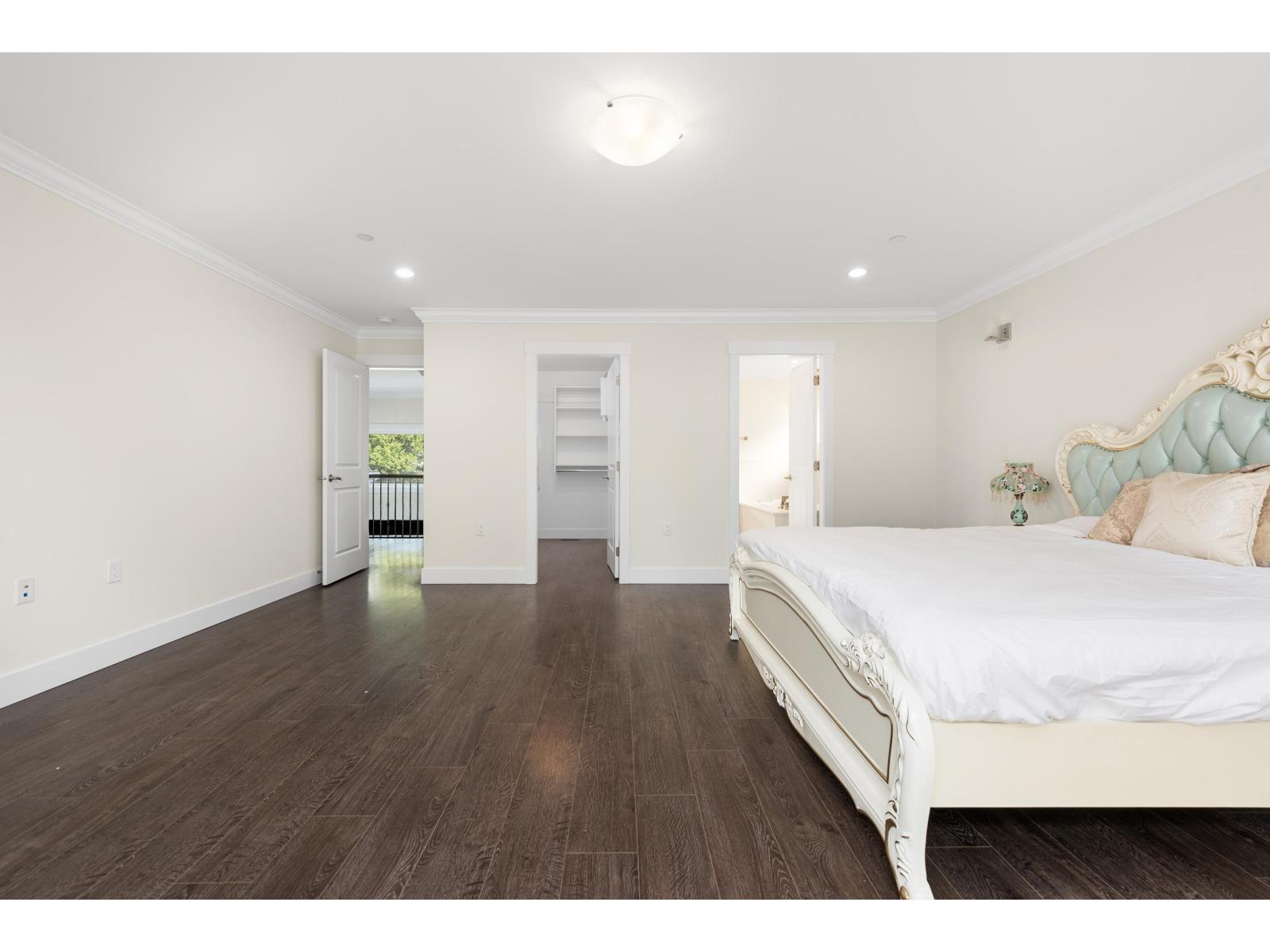 13766 North Bluff Road, White Rock, BC - Indoor Photo Showing Bedroom