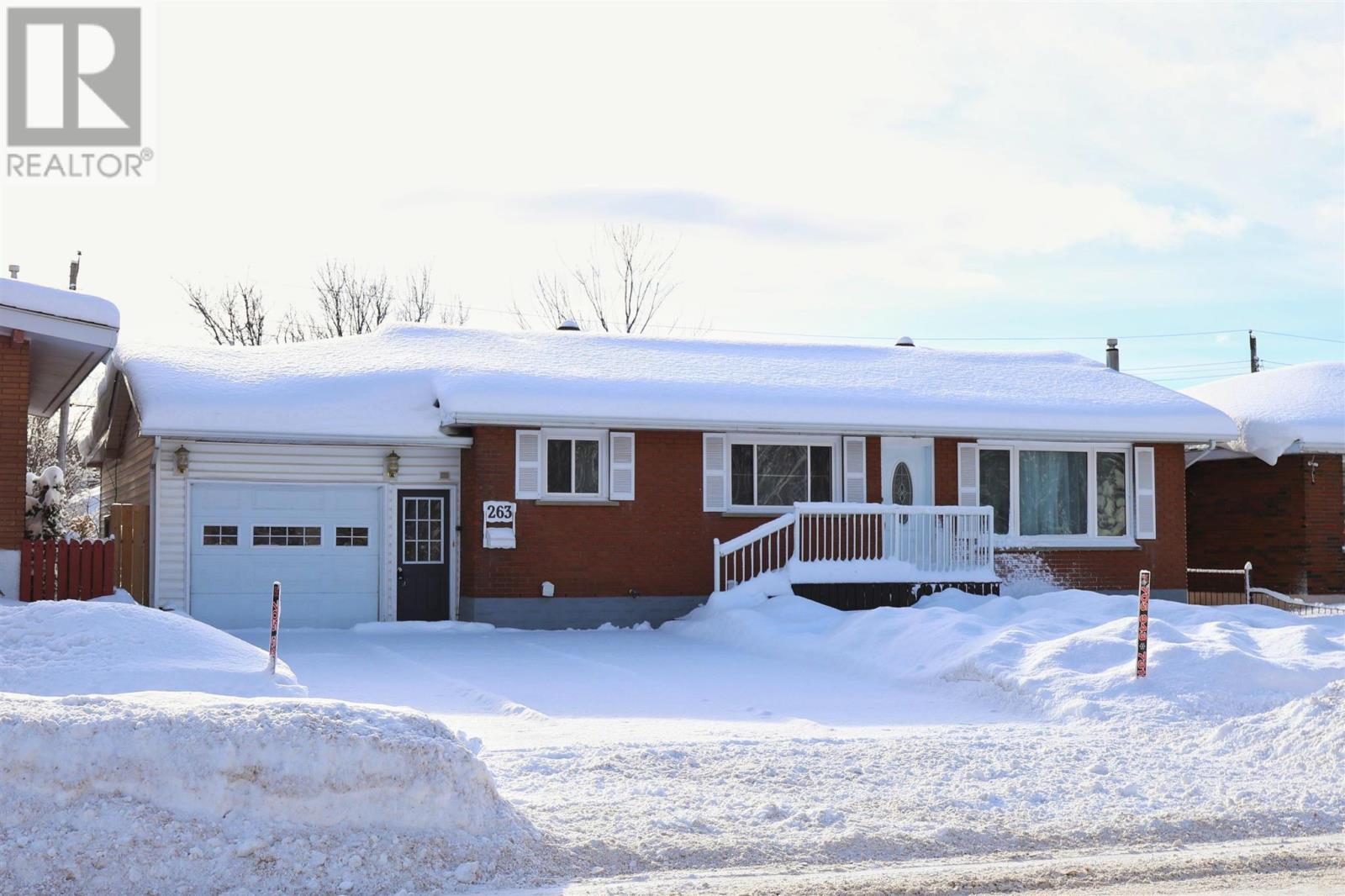 263 Second Lin E, Sault Ste. Marie, ON - Outdoor