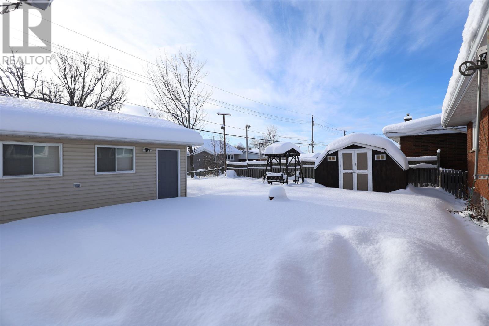 263 Second Lin E, Sault Ste. Marie, ON - Outdoor