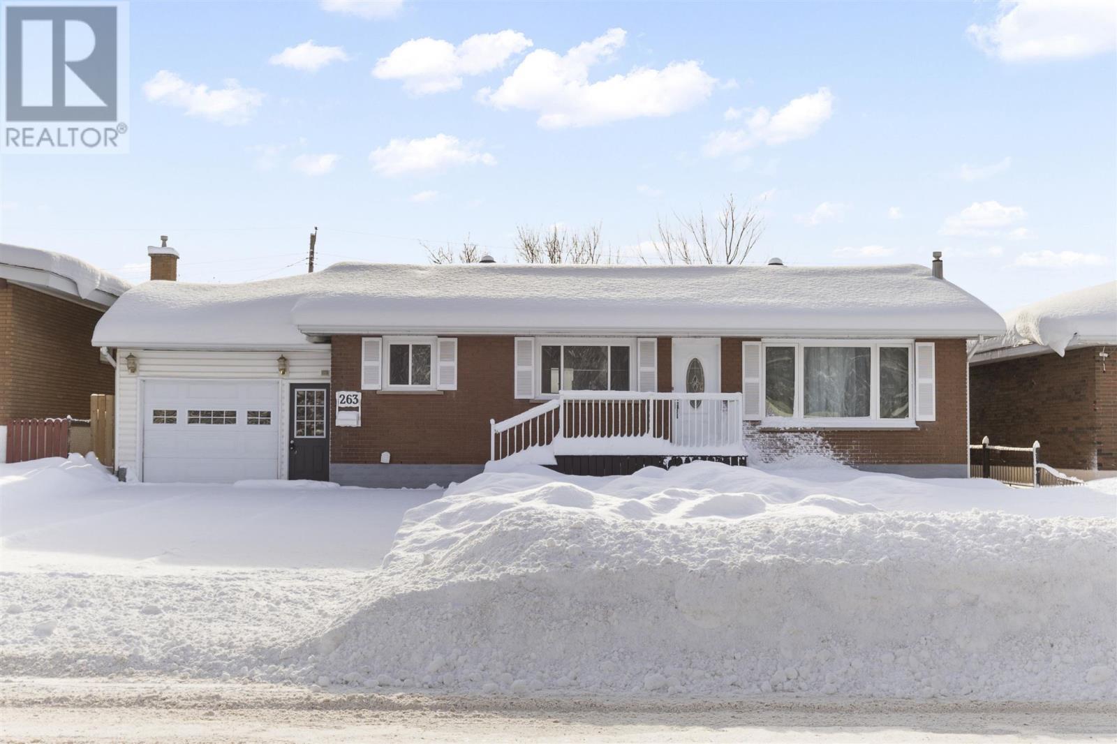 263 Second Lin E, Sault Ste. Marie, ON - Outdoor