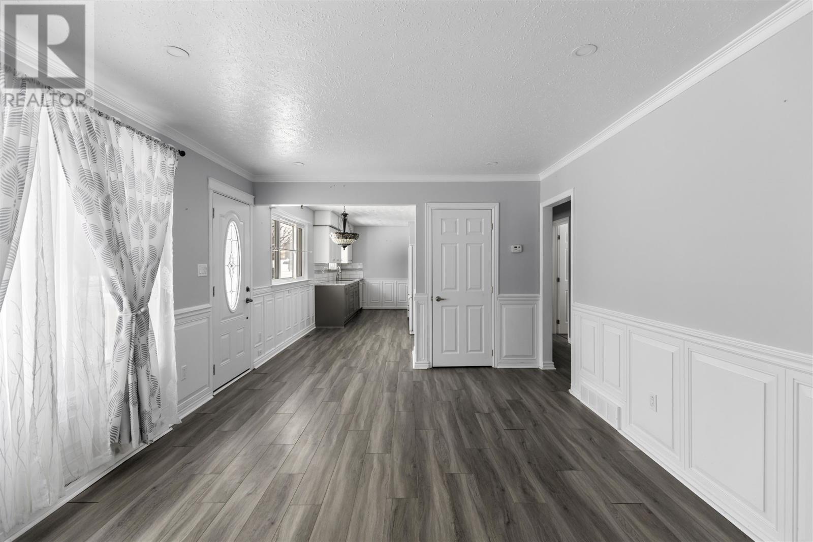 263 Second Lin E, Sault Ste. Marie, ON - Indoor Photo Showing Other Room