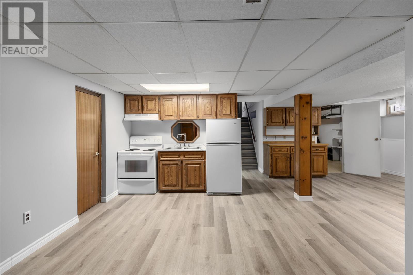 263 Second Lin E, Sault Ste. Marie, ON - Indoor Photo Showing Kitchen