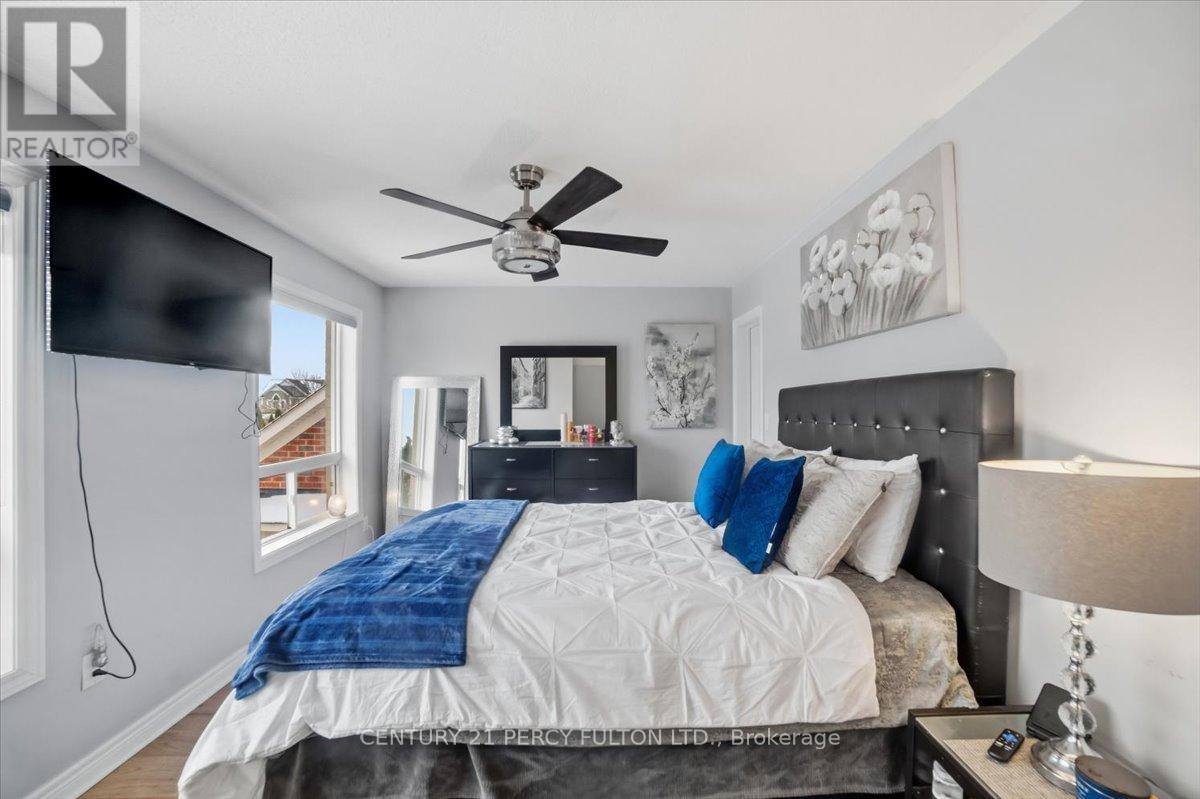 67 Kenilworth Crescent, Whitby, ON - Indoor Photo Showing Bedroom