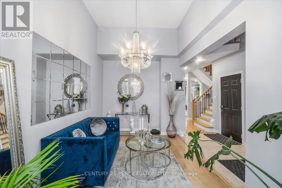 67 Kenilworth Crescent, Whitby, ON - Indoor