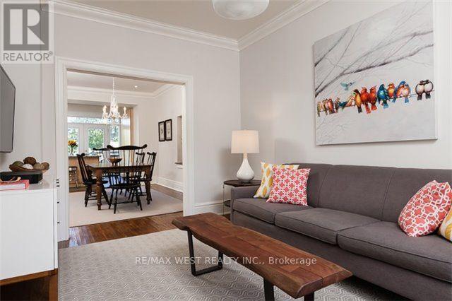47 O'Hara Avenue, Toronto, ON - Indoor Photo Showing Living Room